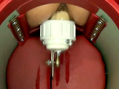 Skinny bimbo with small tits takes thrusts from a machine till orgasm