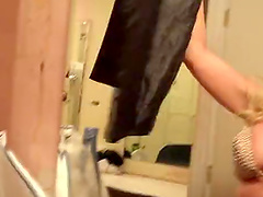 A sexy stripper gets fully nude and dances on stage