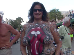 Naughty hot ass chicks displays tits in a hot and erotic outdoor scene