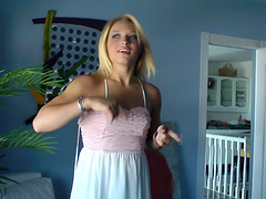 Alyssa Branch lets a dude eat her cunt in reality clip