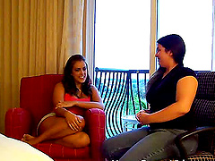 Latina slut with big natural ttis fucked on the bed by her client