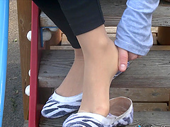 Trip to the park with a cute girl for a bit of foot fetish play