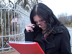 Two fellas surround a black-haired floozy Linda for some fucking