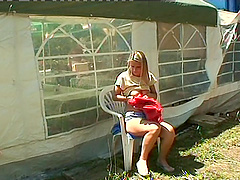 Amateur hottie finger her cunt outdoors the gets fucked hardcore