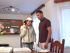 Amateur slut Vanessa H lifts her miniskirt to be fucked smooth