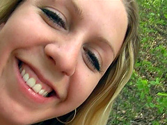 Amateur Zdenka takes some money to suck a dick of a stranger