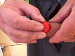 Close up pussy and mouth fucking on the floor with Russian Zdenka