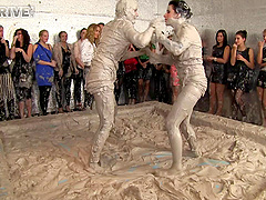 Dirty sluts Kirsten Plant and Regina fighting in a mud pit