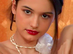 Superb babe strips,flashes her tits and exposes her butt