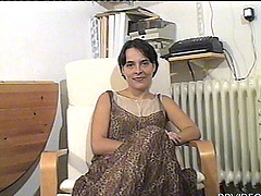 Amateur mature wife enjoys getting fucked by a horny stranger