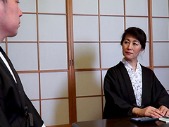 Mature amateur Japanese wife Sumika Natori fucked after the dinner