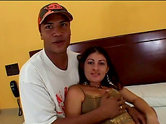 Amateur babe gets fucked in the hotel room by a large manhood