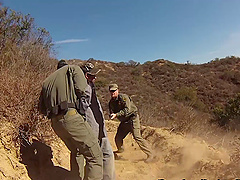 Border agent fucks a chick he just arrested and pulls her hair