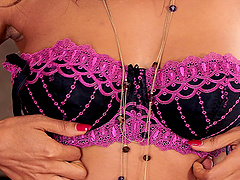 Ebony beauty Anya Ivy spreads her legs for a great fingering game