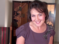 Shaved milf snatch turned on by a bit of toy fucking