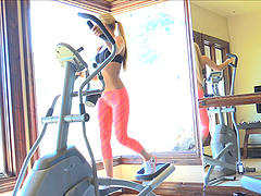 Irresistible girl shows off her sexy private parts inside the gym