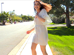 She has a mind-blowing body and wants everyone to see it!