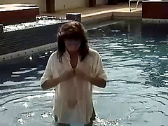 Gstring bikini bottom looks so good on this Asian babe