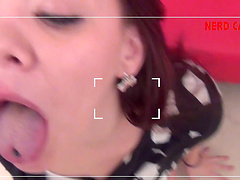 Babe teases her fine ass and gives a gorgeous blowjob