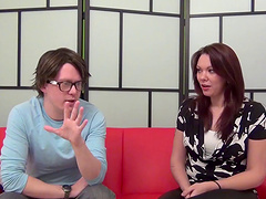 Babe teases her fine ass and gives a gorgeous blowjob