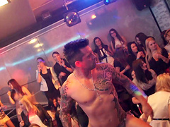 Horny party girls give blowjobs to male strippers