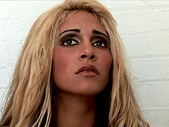 Tanned chick with the blonde hair allowing the guy to drill her cunny