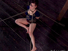 Video of handsome slave girl Dixon Mason getting tortured