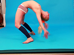 Mischele Lomar loves to demnostrate how flexible she is while nude