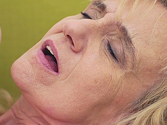 College chick decides to help a mature lady with her lesbian needs