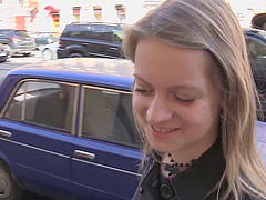 Quickie fucking on the sofa between a fake agent and a blonde