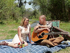 Taking Mia Malkova to nature to drill her cock-hungry snatch