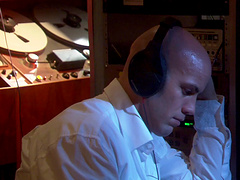 Flexible fake tits model widening legs enjoying pussy licking outdoor