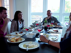 Dick craving Aidra Rae offers her body to a fellow