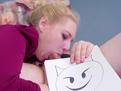 Blonde honey Delirious Hunter has her horny cunt demolished