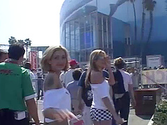 Extraordinary pussy draining experience for submissive Queeny Love