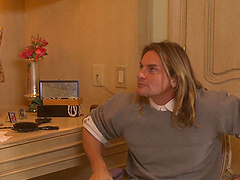 Elegant babe Autumn Bliss gets naked for a shag with her man