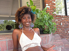 Daizy Cooper opens her black legs for an interracial fuck