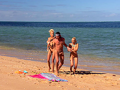 Justine Ashely and Diana Gold love riding a boner on a beach