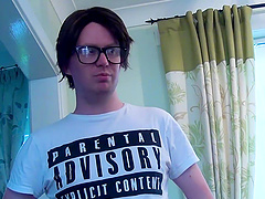 Carmel Cox has her face creamed after a mind-blowing fellatio