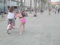 Liz Rainbow opens her legs for a couple of massive pricks