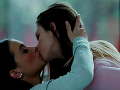 Stella Cox and Gia Paige fuck each other on a rainy day