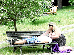 Arousing face sitting and pussy wasting with round Domme in the park