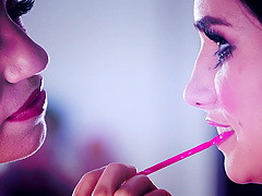 Lyra Law's tight hole is all a hunk wants to penetrate