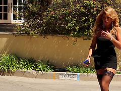 Brooklyn Lee is a hot blonde ready for an erotic action