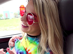 Nice ass Khloe shaved pussy logged hardcore in car