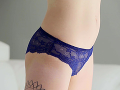 Hippy girl Haven gets naked for an amazing sexual adventure