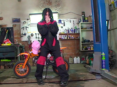 When alone in the garage Roxy Hard spends time playing with herself