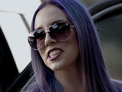 Shyla Jennings seduced by stunning lesbian Jelena Jensen