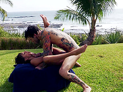 Janice Griffith spreads her legs for an outdoor fuck with a hot fellow