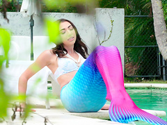 Jessica Jones is a naughty mermaid craving a fat boner